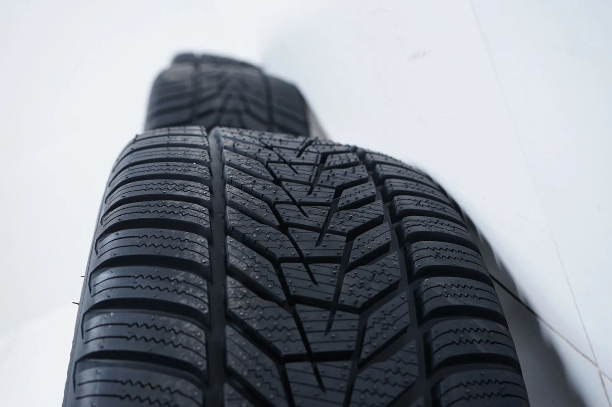 Nové zimní pneumatiky a zimní kola pro BMW řady 1 F70, 225 45, 18 palců Detailní zobrazení 10