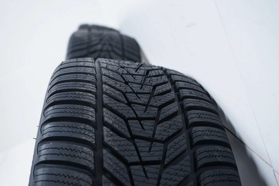 Nové zimní pneumatiky a zimní kola pro BMW řady 1 F70, 225 45, 18 palců