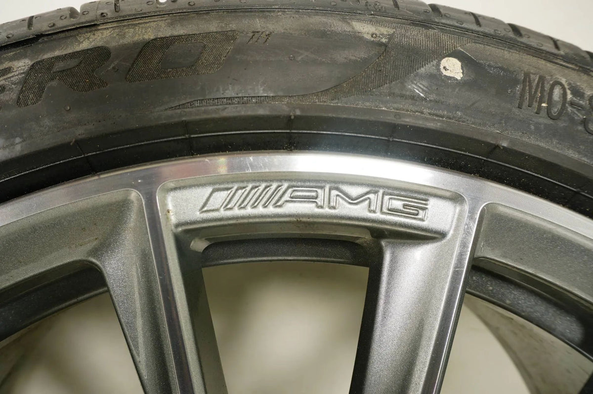 Like New Mercedes S Class W223 V223 AMG Summer Wheels 20 Inch Detailansicht 9