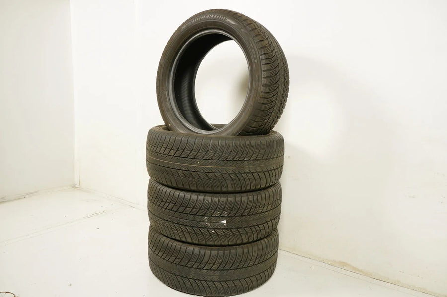 4 x Winterreifen Bridgestone 245 50 19 Zoll  DOT19 ca.4-5mm BMW
