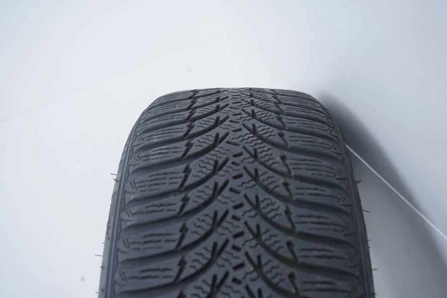 MINI F55 F56 F57 Winterreifen Winterräder 195 55 16 Zoll 494