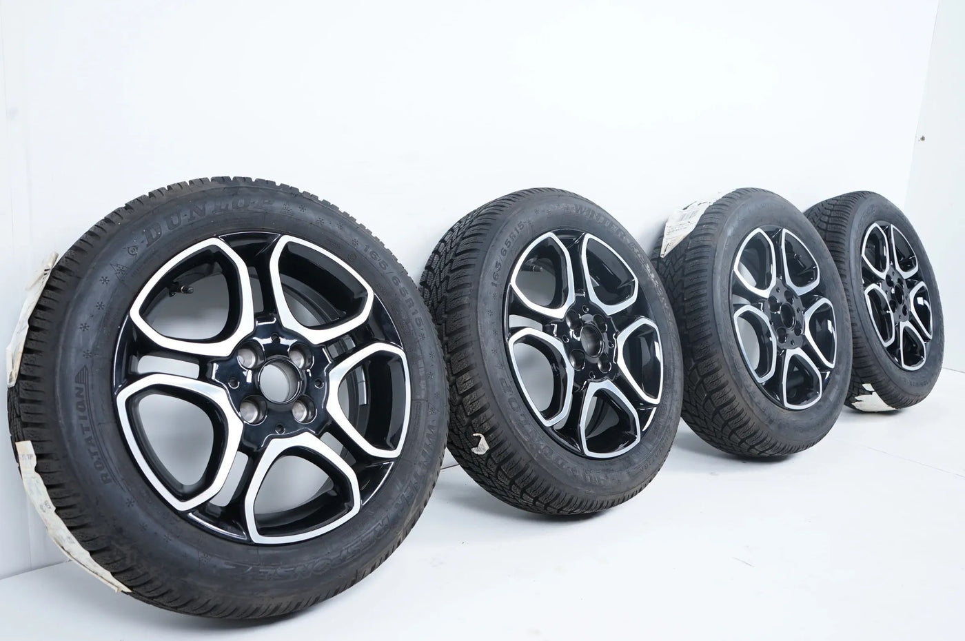 Pneus hiver Smart A453 W453 Roues hiver 15 pouces 8mm