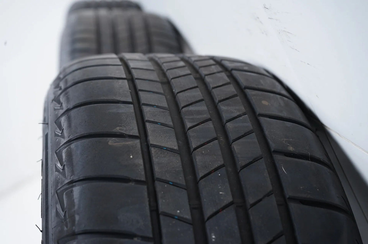 Volkswagen VW Golf 8 summer tires, summer wheels 205 55 16 inch Detailansicht 10