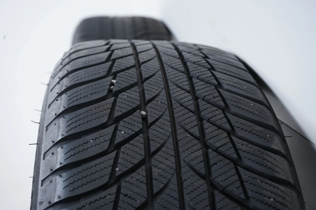MINI Countryman F60 winter tires/wheels 225/55/17 inch 531 Detailansicht 11