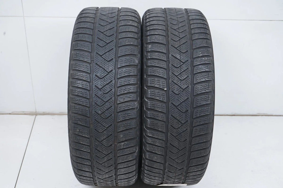 2 x Winterreifen Pirelli 225/45 R18 18 Zoll DOT21 ca.3mm MO RFT Detailansicht 2