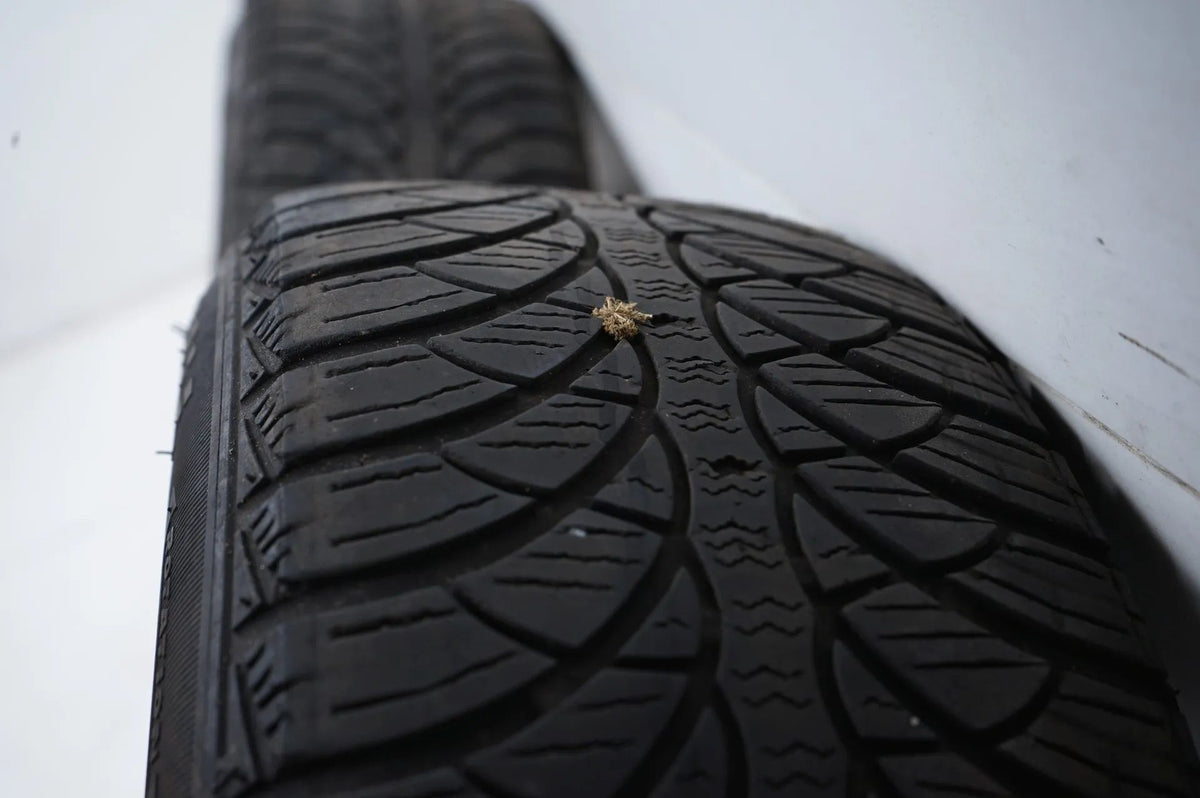 Unknown winter wheels/tires 185/60/15 inch 5 x hole 6J ET Detailansicht 9