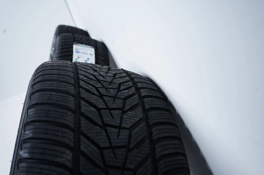 Mercedes C-Class Hybrid W206 New Winter Tires Winter Wheels 18 Inch