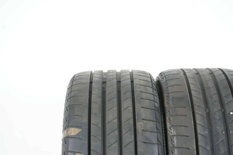 2 pneus été Bridgestone 255/40 R18 pouces DOT22, profondeur de sculpture d'environ 6 mm, BMW*