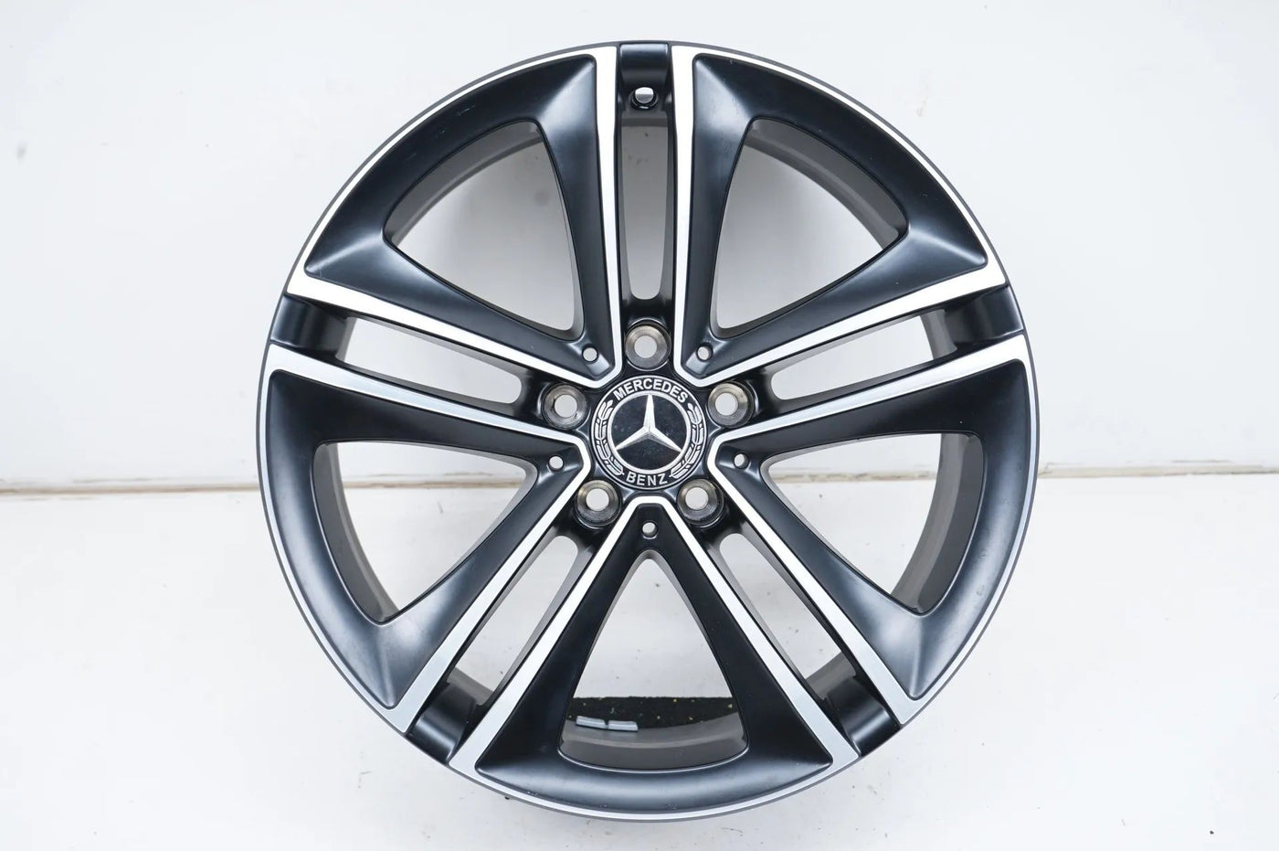 1 x Jante alliage Mercedes CLS W257 18 pouces A2574010200 9J ET33