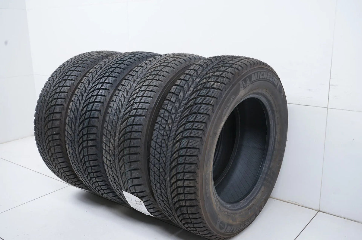 4x DEMO Winterreifen Michelin 235 65 17 Zoll DOT17 MO Detailansicht 3