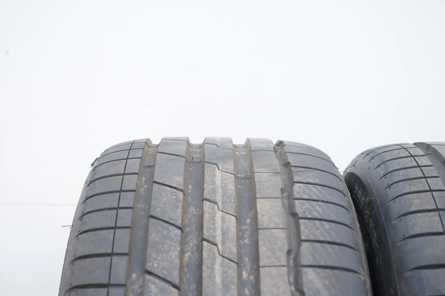 2 x Hankook summer tires 255 45 19 inch DOT21 approx. 7 mm tread depth