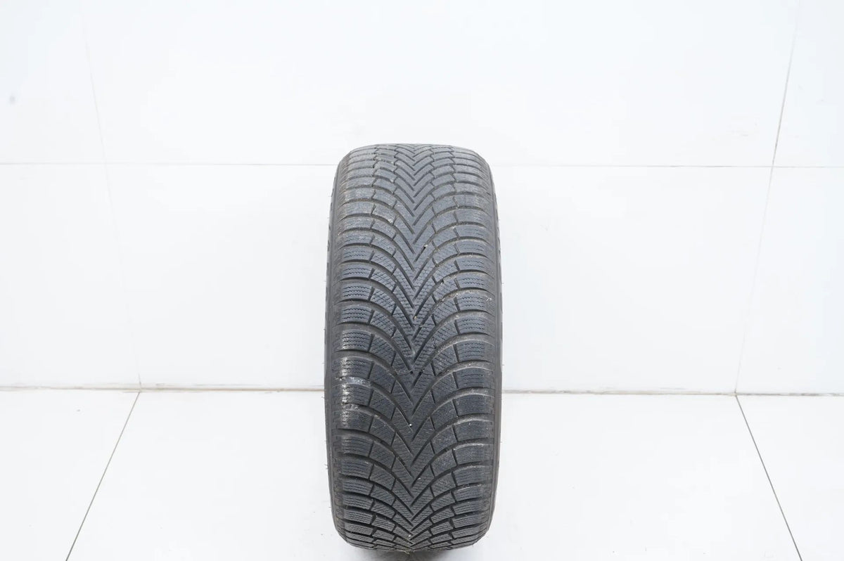 1 x Maxxis winter tire 225 45 18 inch DOT21 approx. 7 mm Detail view 2