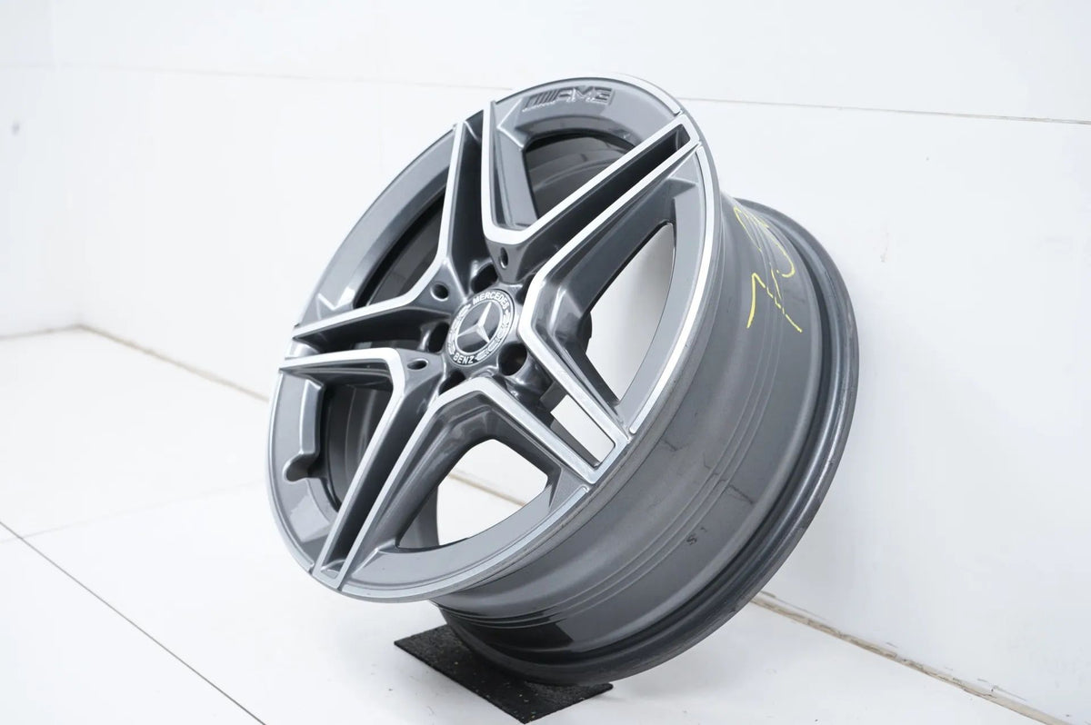 1 x Mercedes A35 AMG W177 hliníkový disk 18 palců A1774013800 7,5J ET33,5 Detailní zobrazení 5