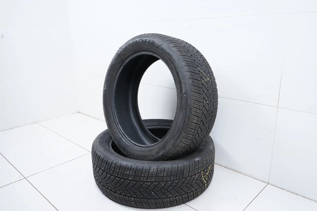 2 pneus hiver Goodyear 255/50 21 pouces DOT21 BMW* profondeur de sculpture d'environ 6 mm Vue détaillée 4
