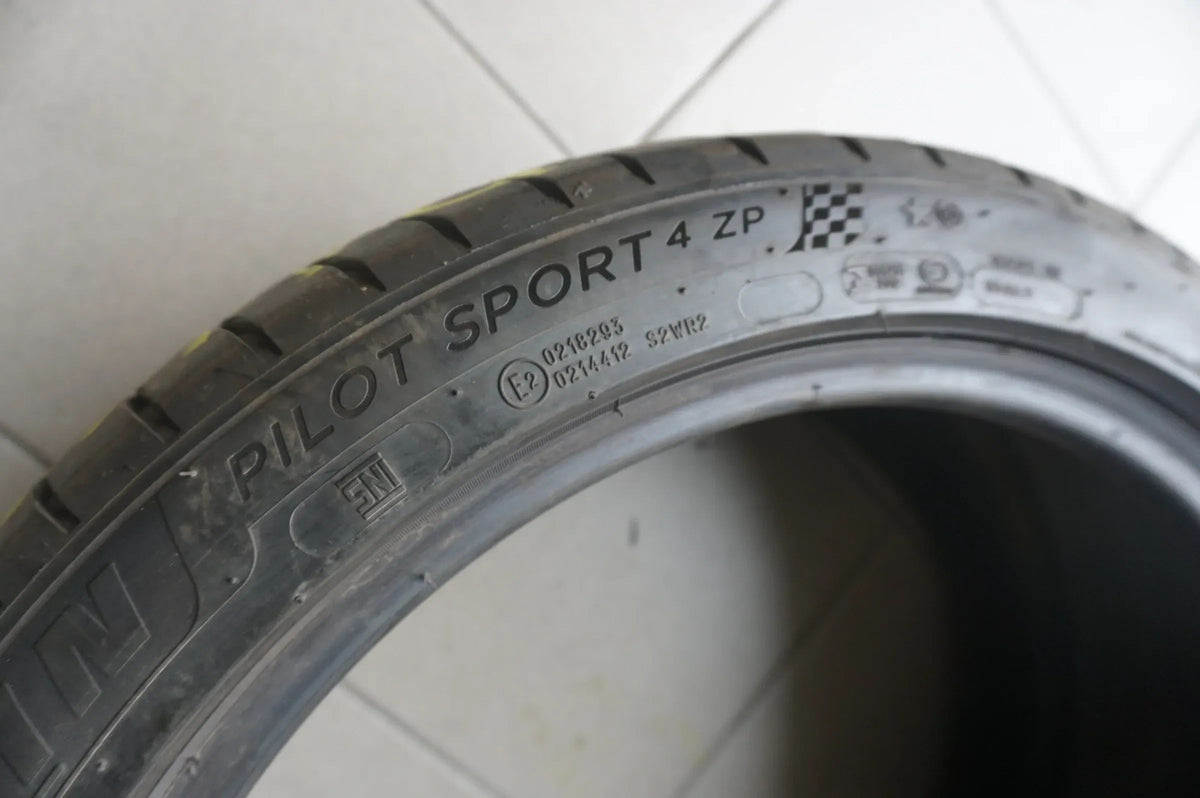 1 X 245 40 R19 98Y pneu été Michelin Pilot Sport 4 * ZP RSC RunFlat 2020 6mm Detailansicht 4