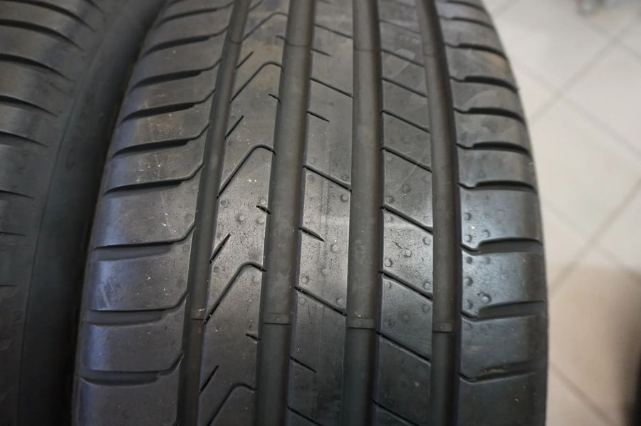 Jantes en aluminium d'origine Mercedes EQS V297 Pneus d'été 235 55 R19 pouces