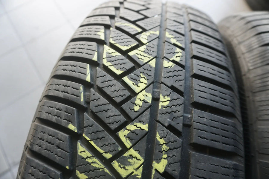 2 X 235 65 R17 104H Winterreifen Continental WinterContact TS850P AO 2016 5mm