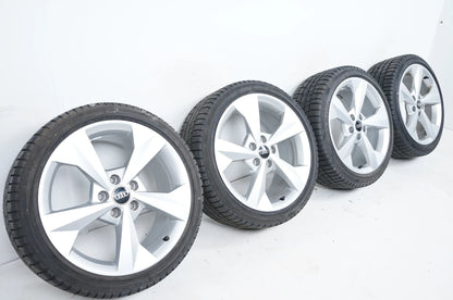 Audi A3 8Y Allwetterräder mit neuen Allwetterreifen 225 40 18 Zoll 8Y0601025j