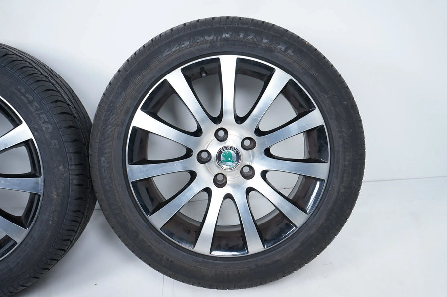 Skoda Yeti Winterräder mit neuen Winterreifen 225 50 17 Zoll 5L0601025D