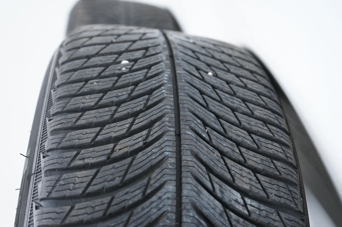 BMW iX3 X3 X4 G01 G02 G08 vinterdæk vinterhjul 245 50 19 tommer Detaljevisning 11