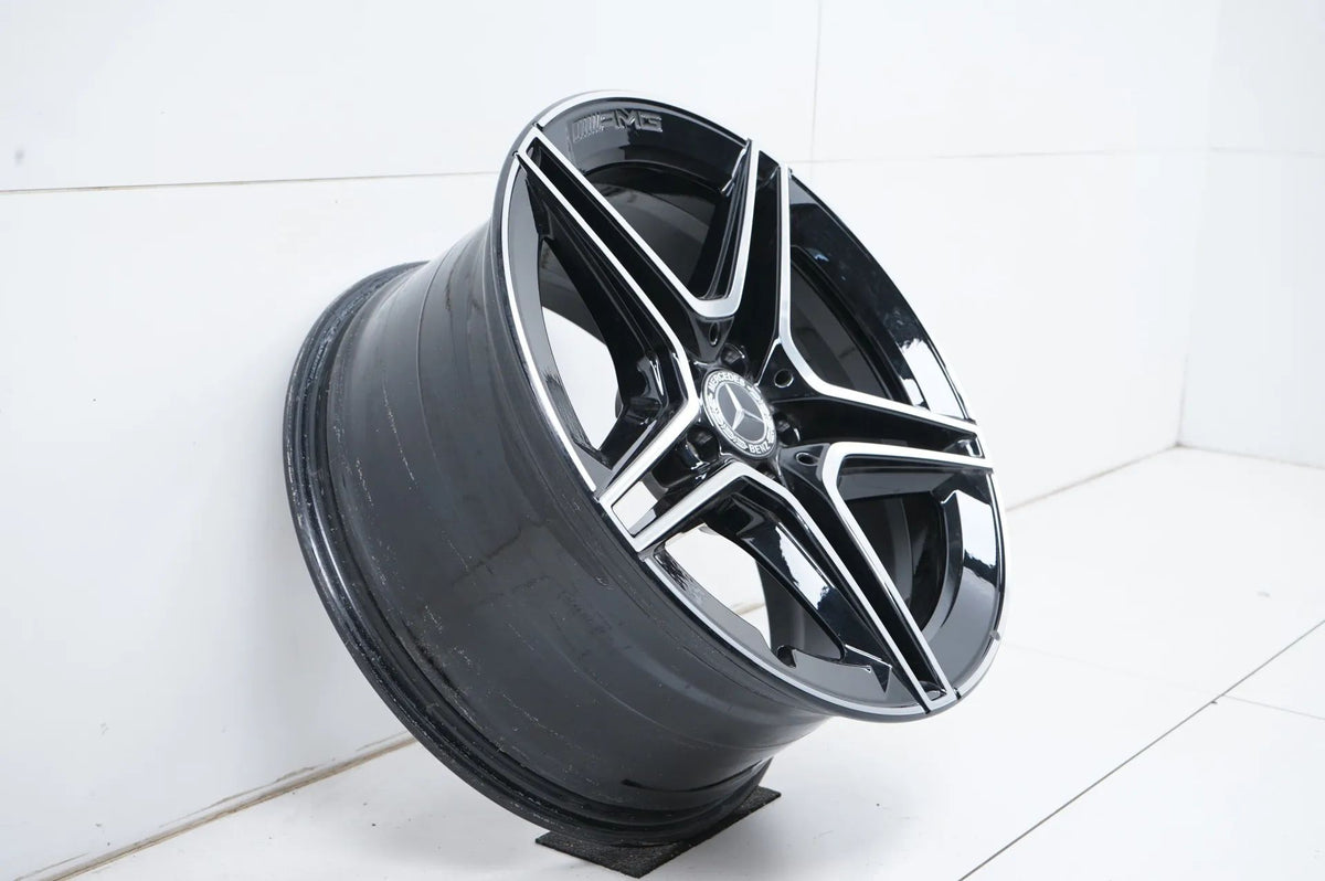 1 x Mercedes CLS W257 AMG Alufelge 19 Zoll A2574011600 9J ET28 Detailansicht 2