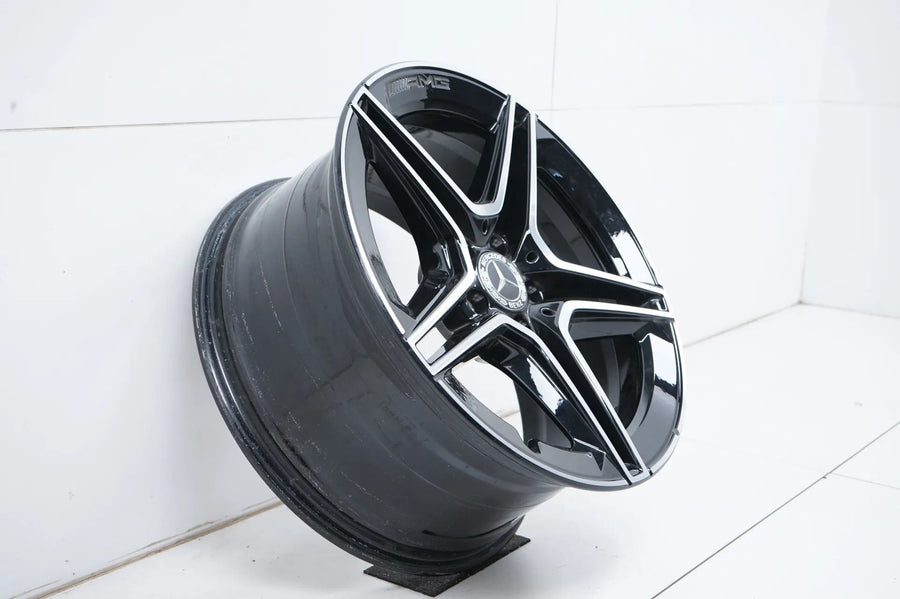 1 x Mercedes CLS W257 AMG Alufelge 19 Zoll A2574011600 9J ET28