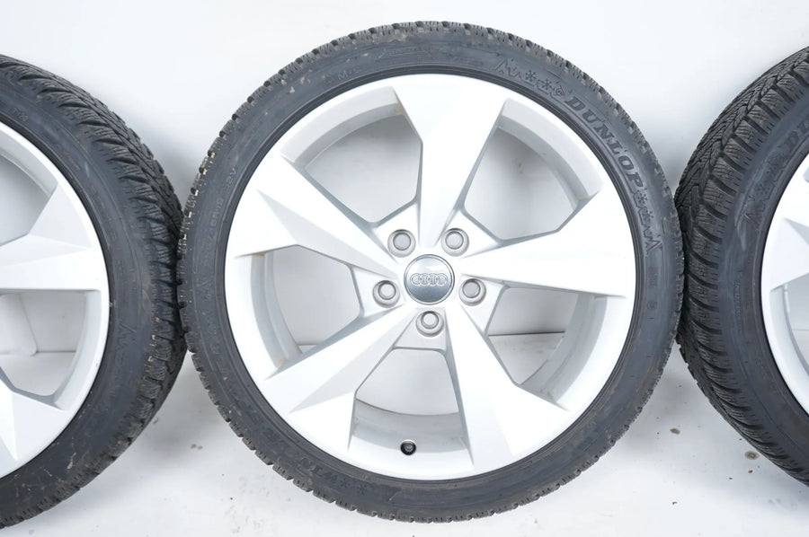 Audi A3 8Y zimní pneumatiky zimní kola 225 40 18 palců 8Y0601025j