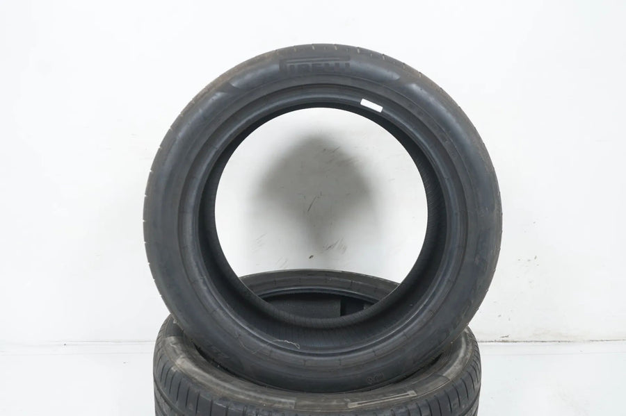 2 x Summer tires 255 45 19 inch Pirelli DOT20 approx. 5mm MO