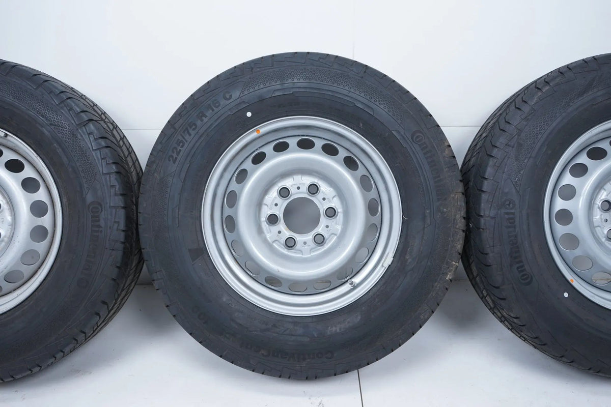 Mercedes Sprinter VW Crafter summer wheels 225 75 16C inch Detailansicht 5