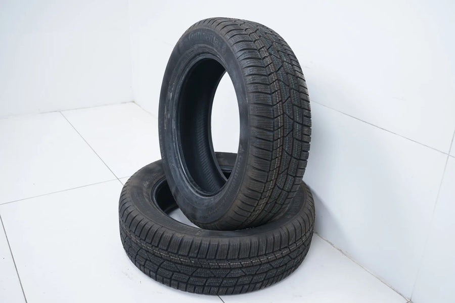 2x Neu Demo Winterreifen 215 60 17 Zoll Continental DOT19 MO