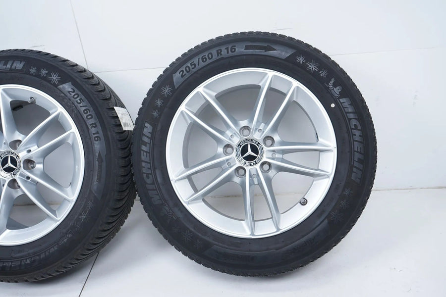 Pneus hiver et jantes hiver 16 pouces pour Mercedes Classe AB W177 B247