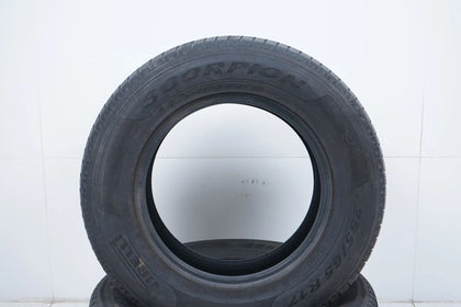 2 pneus hiver Pirelli DOT17 MO 255/65/17 pouces, profondeur de sculpture d'environ 4 mm
