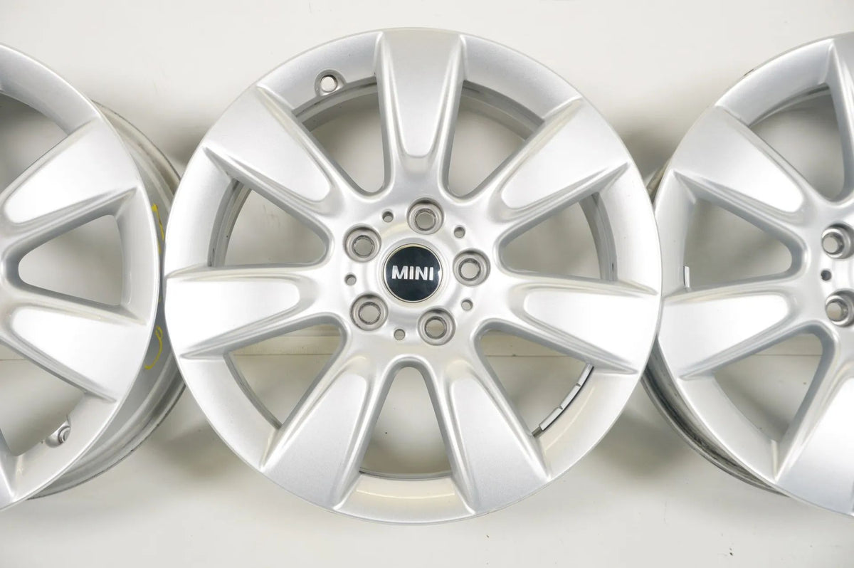 MINI Countryman F60 hliníkové disky 17 palců 6868276 Spoke 530 7,5J Detailní zobrazení 5