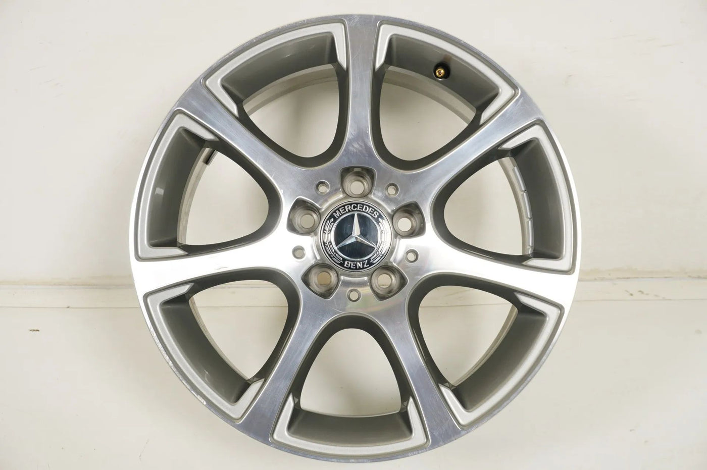 1 x Mercedes C Class W204 Alloy Wheel 17 Inch A2044017002 8.5J