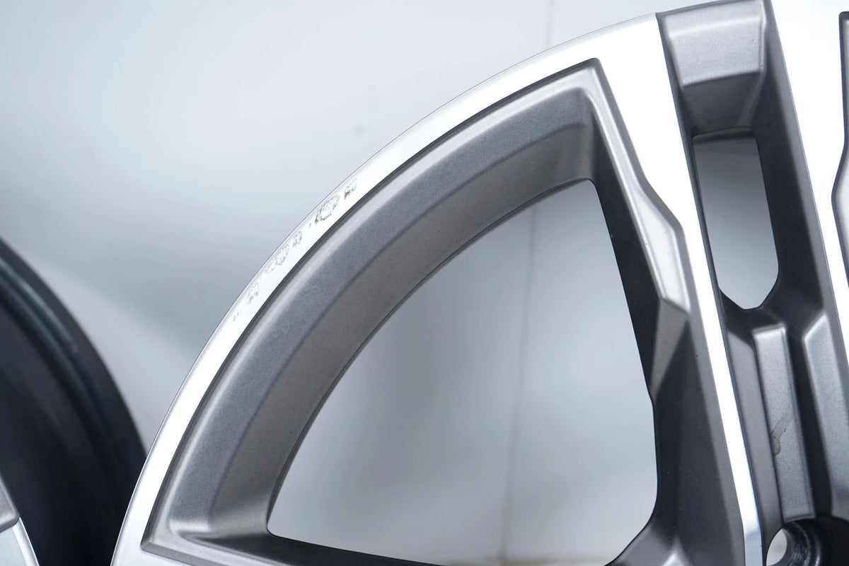 4 x Originální hliníkové disky BMW řady 1 a 2 F44 F40 18 palců 556M 8053524 Detailní zobrazení 9