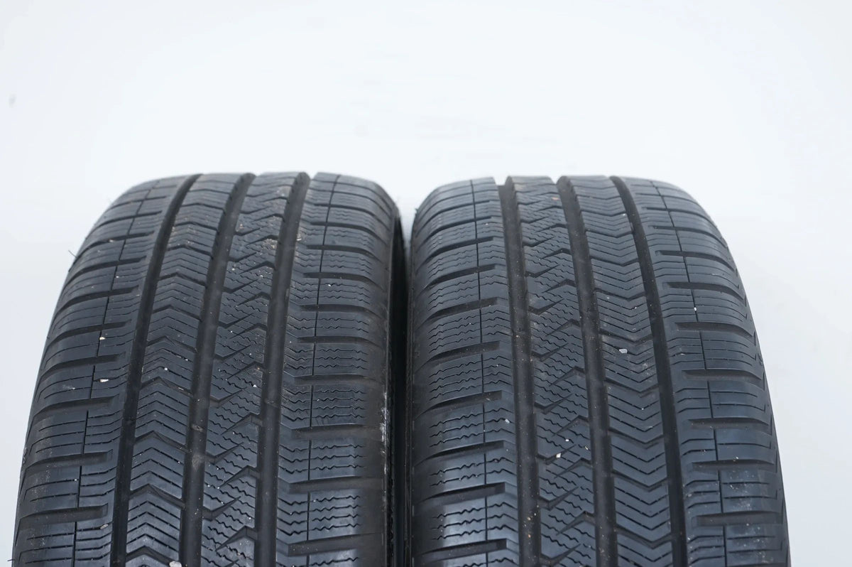 2 x Winterreifen Vredestein 205 45 17 Zoll DOT17 ca.6mm Detailansicht 4