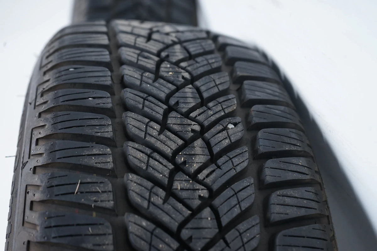 Audi A3 8V Seat VW Skoda Winter Wheels Winter Tires 205 55 16 Inch Detailansicht 9
