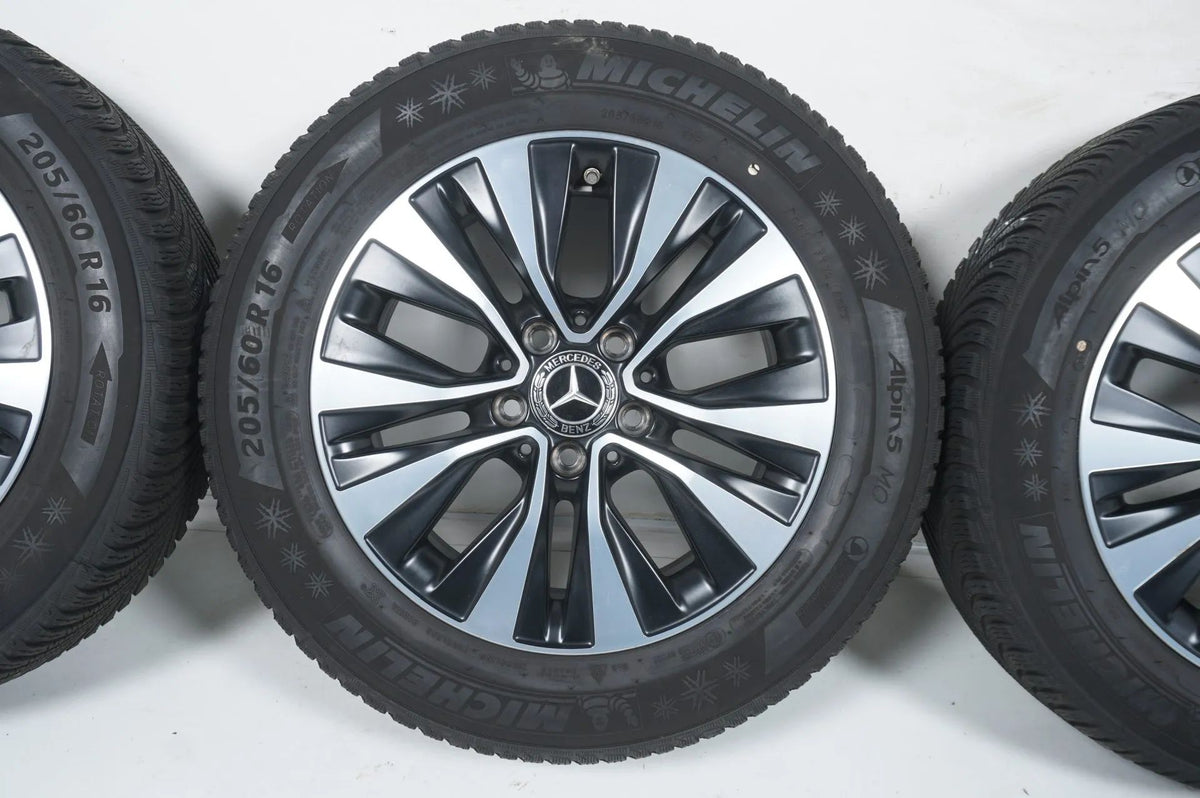 Mercedes A B Klasse W177 B247 Winterreifen Winterräder 16 Zoll Detailansicht 3
