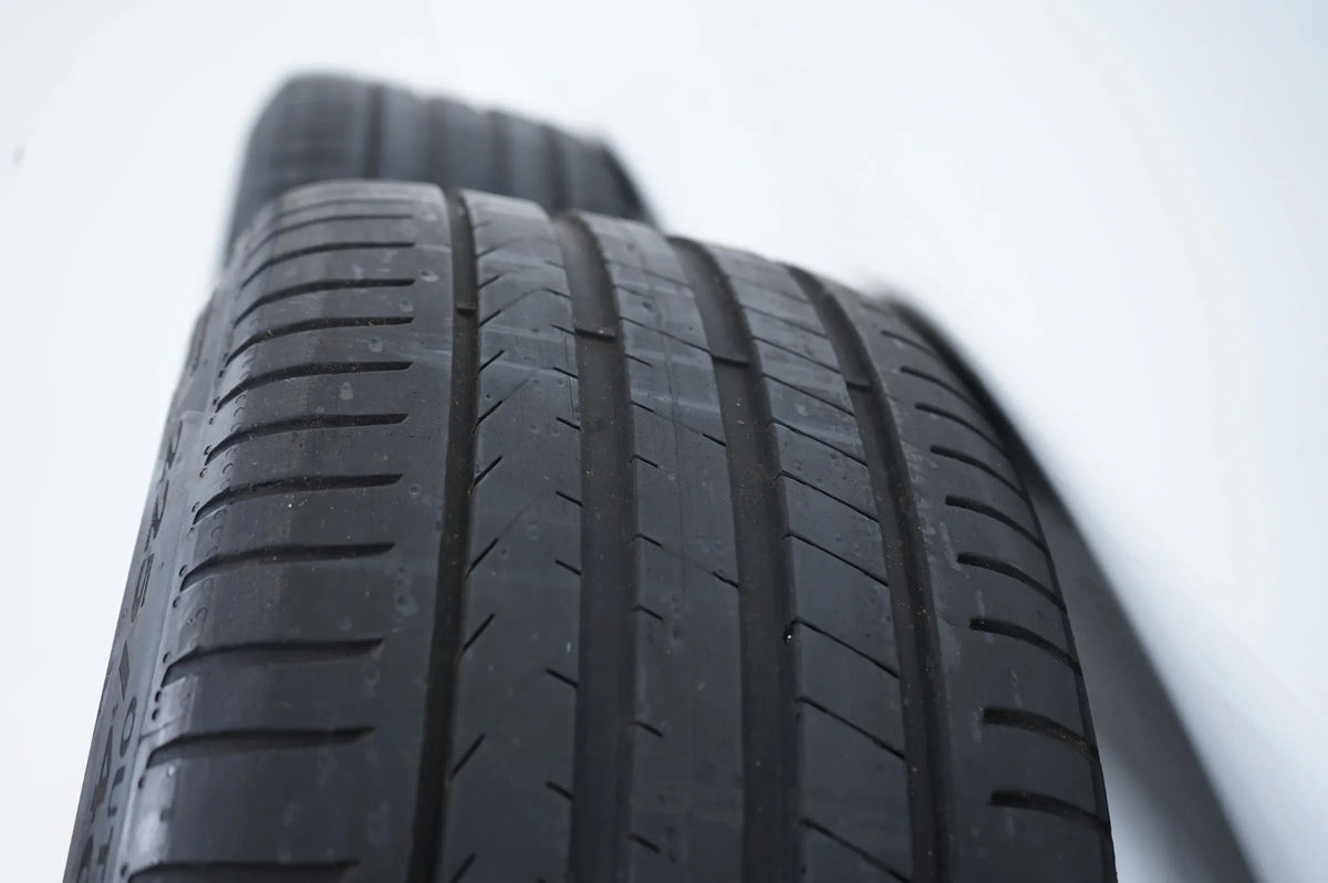 Audi A3 S3 8Y Summer Wheels Summer Tires 225 40 18 Inch 8Y0601025N Detailansicht 15