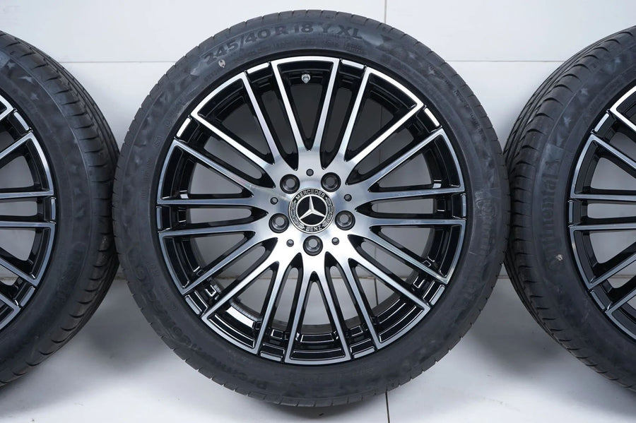 Comme neuf Mercedes Classe C W206 Pneus d'été Roues complètes 18 pouces