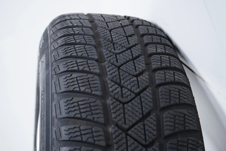 Pneus hiver et jantes hiver 16 pouces pour Mercedes Classe AB W177 B247