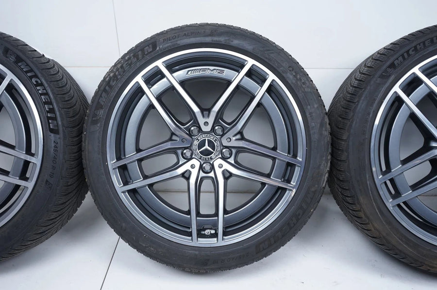 Mercedes E43 E53 AMG W213 Allwetterräder mit neuen Allwetterreifen 19 Zoll