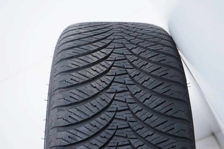 Mercedes Classe C W206 pneumatici per tutte le stagioni ruote invernali da 18 pollici