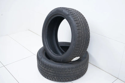 2x Pirelli winter tires 235 50 19 inch approx. 4 mm tread depth DOT19 MO