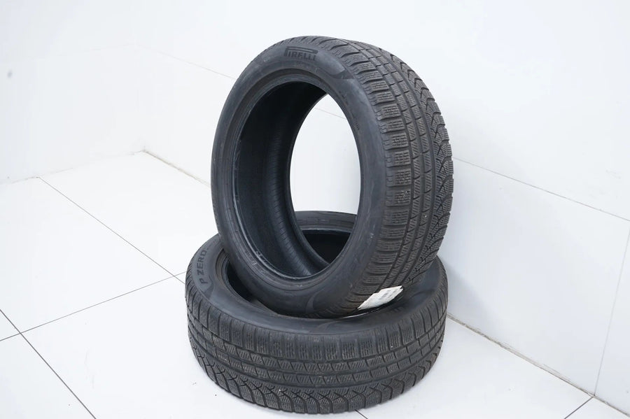 2x Pirelli winter tires 235 50 19 inch approx. 4 mm tread depth DOT19 MO