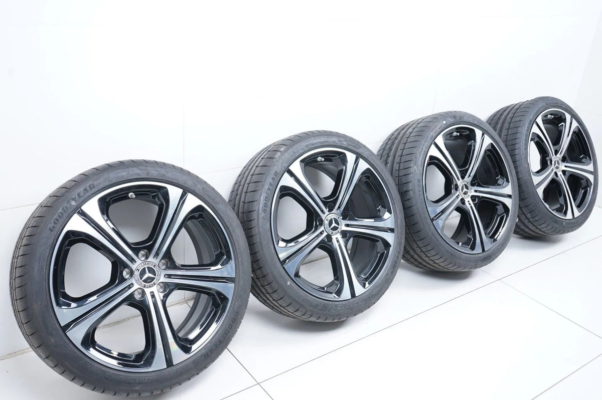 Original Mercedes C-Class W206 S206 Summer Tires 19 Inch Alloy Wheels LIKE NEW Detail view 2