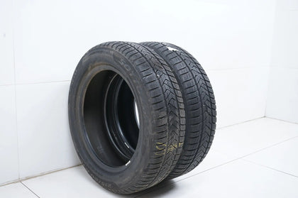 2 x Pirelli winter tires 215/60 R18 DOT18 approx. 5.5 mm MO RFT