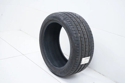 1 pneu été Pirelli 255/40/18 pouces DOT15 MO, profondeur de sculpture d'environ 7 mm