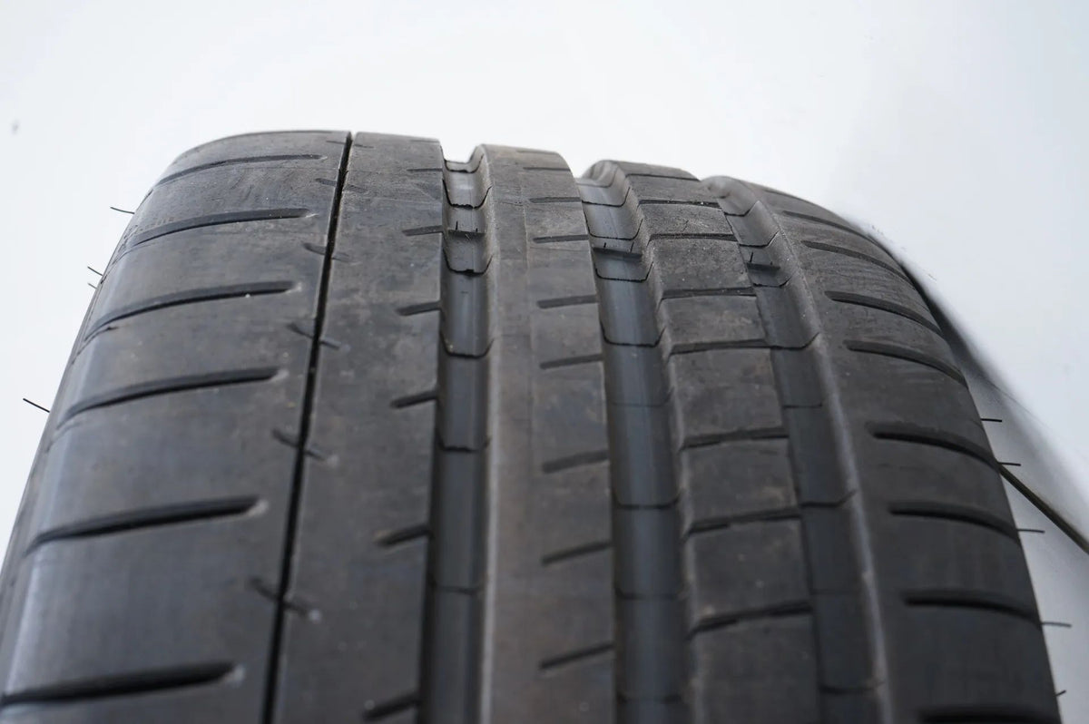 Mercedes GT GTS W190 AMG summer tires, summer wheels, 19 inch Detailansicht 16