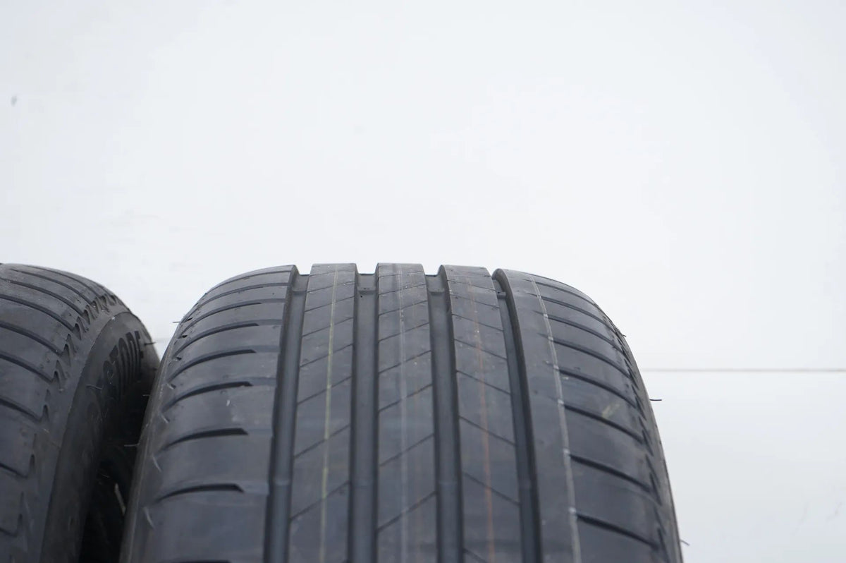 2 x DEMO Sommerreifen Bridgestone 235 55 18 Zoll DOT20 MO Detailansicht 5